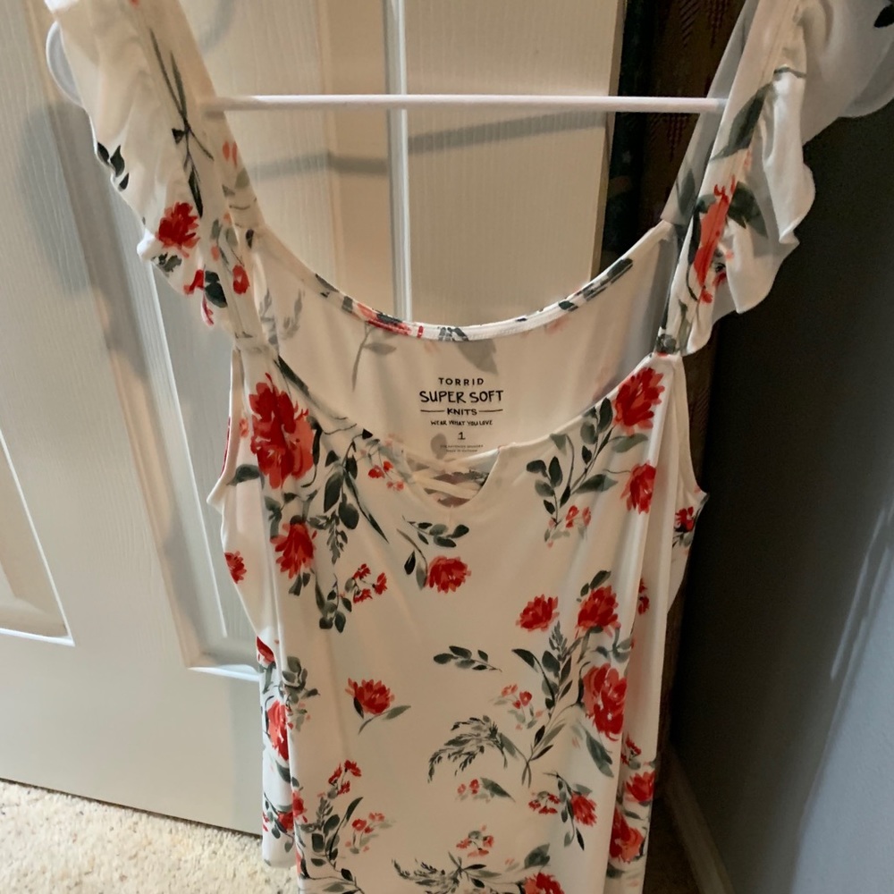 Torrid Floral blouse
